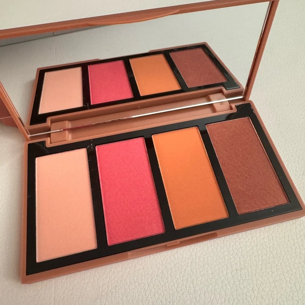 Violet Voss whispering rose blush palette